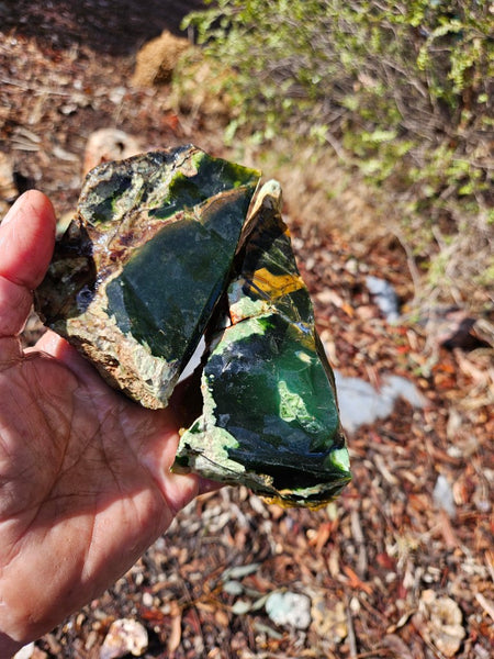 Rough Chrome Chalcedony CCR170