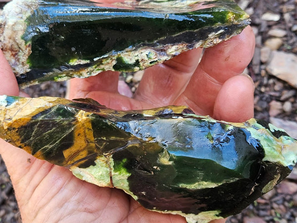 Rough Chrome Chalcedony CCR170