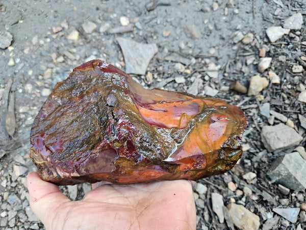 Mookaite rough.  MKR 279