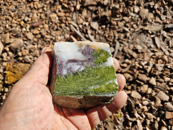 Epidote, Quartz & Axinite EPI85