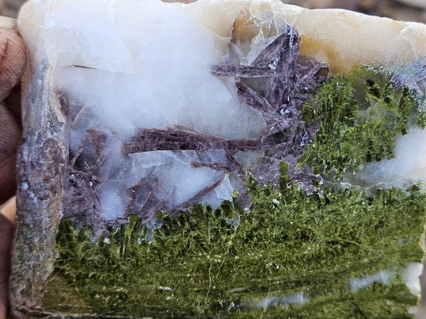 Epidote, Quartz & Axinite EPI85