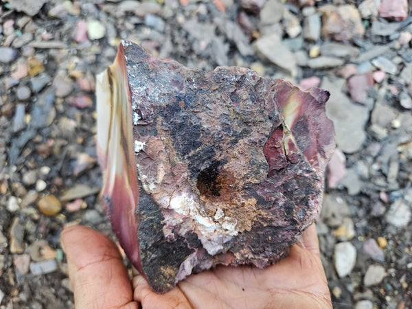 Mookaite rough.  MKR 285