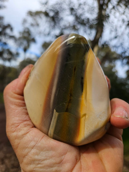 Tumble Polished Mookaite MKT186