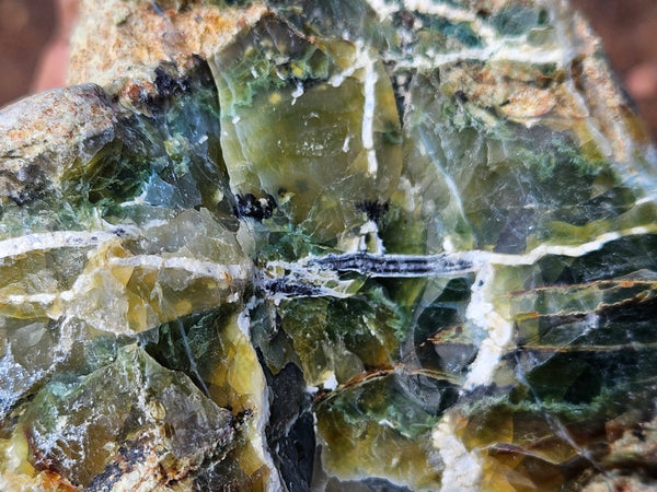 Polished Green Opal rock GRN111