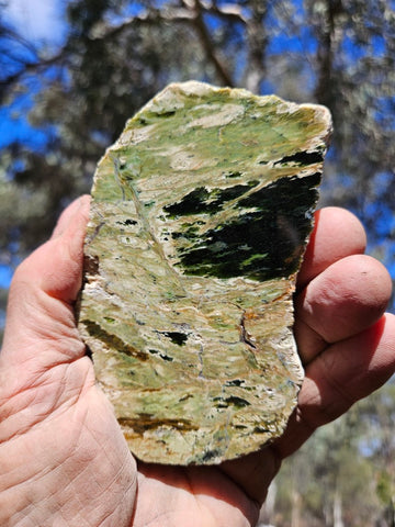 Polished Chrome Chalcedony slab CC162