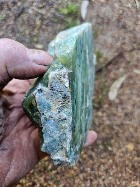 Polished Green Opal rock GRN115