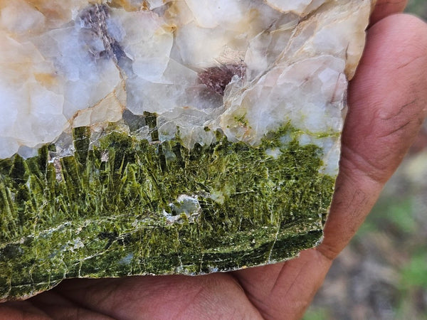 Epidote, Quartz & Axinite EPI90