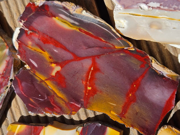 Polished Mookaite slabs MK561