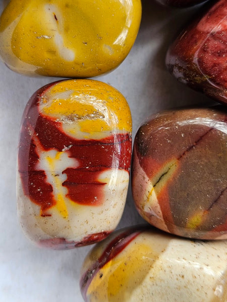 2 kg. Tumble Polished Mookaite MKT189