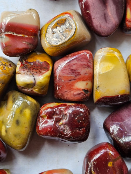2 kg. Tumble Polished Mookaite MKT189