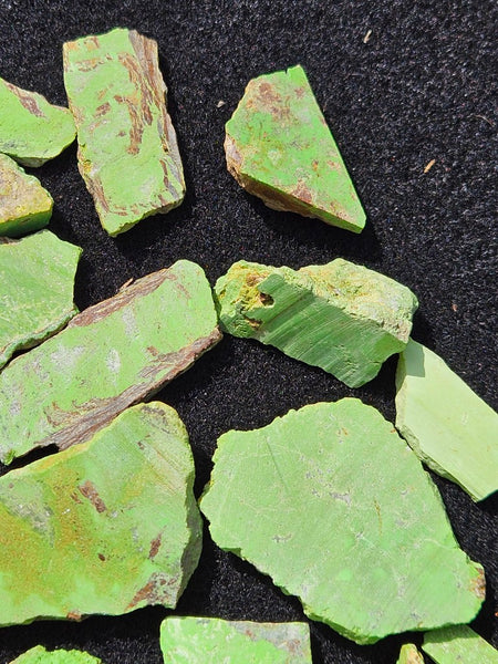 Gaspeite rough.  GSP 120