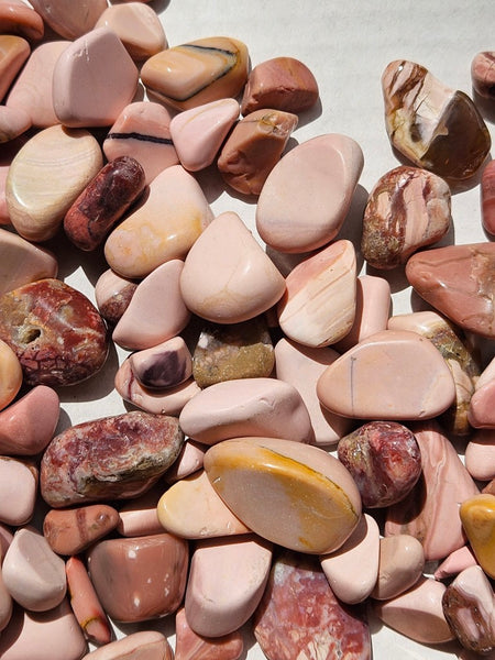 1 kg. Tumble Polished Pink Opal POT142