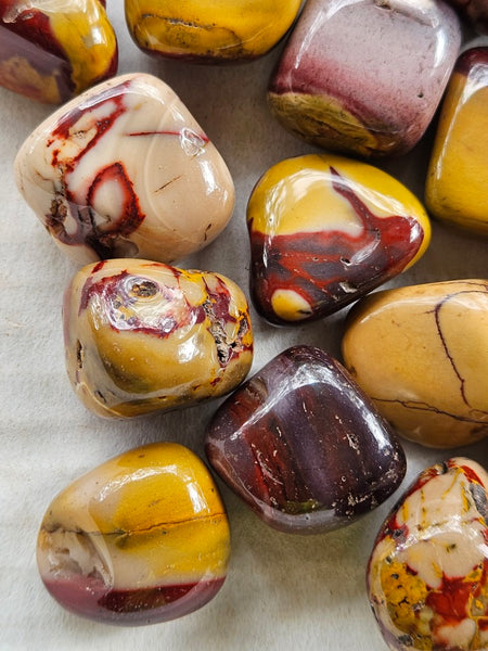 1 kg.Tumble Polished Mookaite MKT195