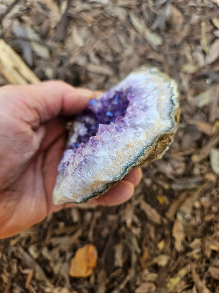 Amethyst geode,  Uruguay AMU111