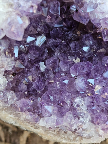 Amethyst geode,  Uruguay AMU111