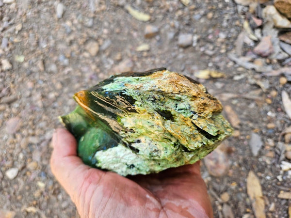 Rough Chrome Chalcedony CCR171