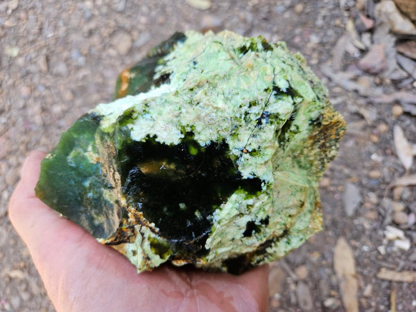 Rough Chrome Chalcedony CCR171