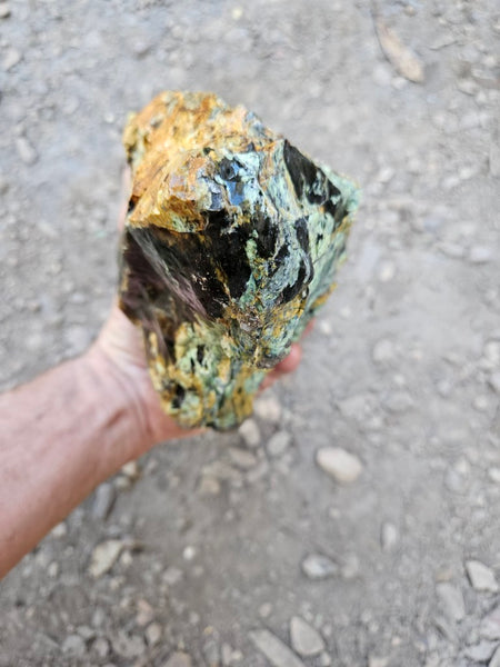 Rough Chrome Chalcedony CCR174