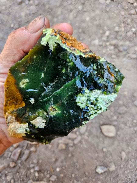 Rough Chrome Chalcedony CCR172