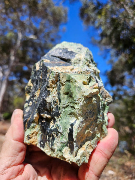 Rough Chrome Chalcedony CCR173