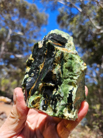 Rough Chrome Chalcedony CCR173