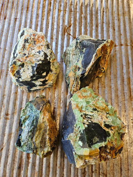 Rough Chrome Chalcedony CCR175