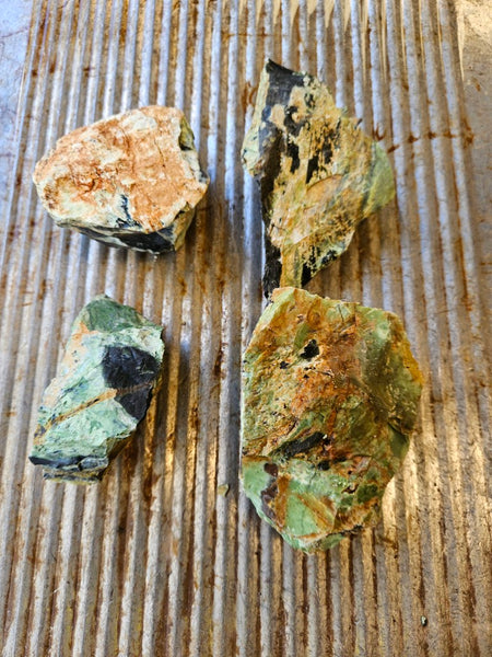 Rough Chrome Chalcedony CCR175