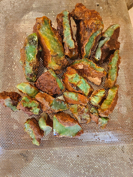 Chrysoprase rough.  CHR 210