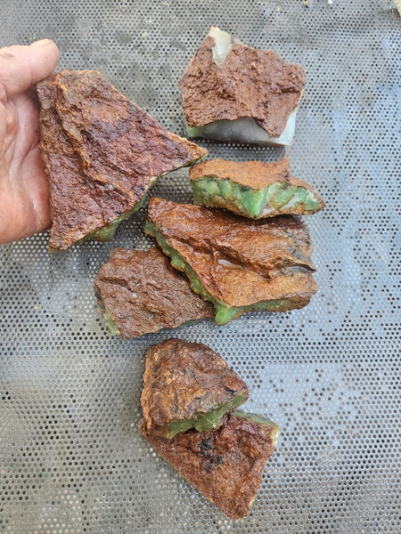 Chrysoprase rough.  CHR 211