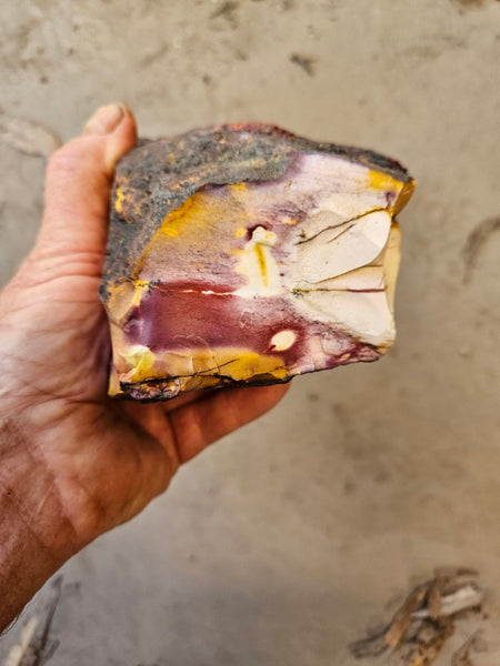 Mookaite rough.  MKR 293