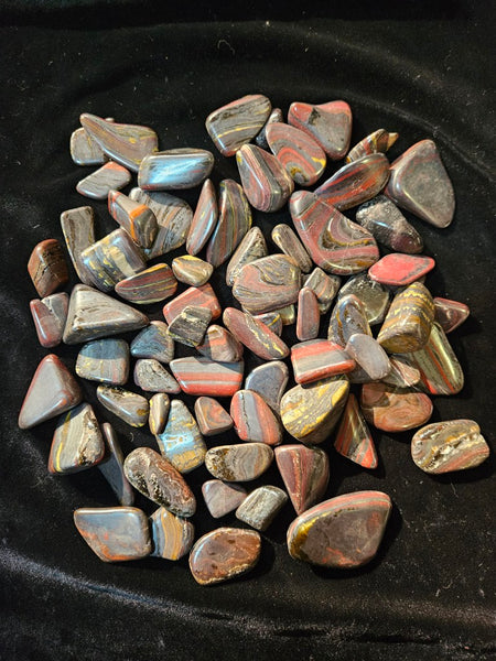 1 kg. Tumble polished Tiger Iron TIT111