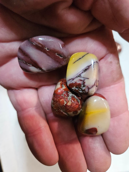 1 kg.Tumble Polished Mookaite MKT196