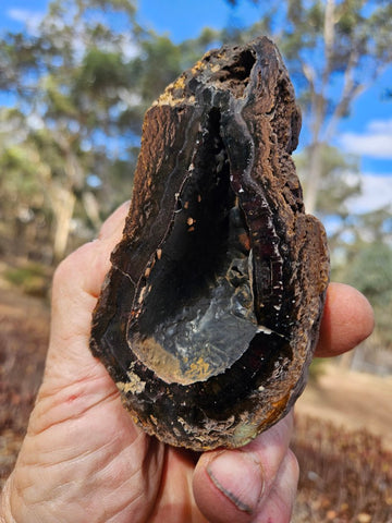 Hematite Geode  HEM148