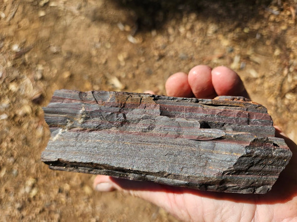 Tiger Iron rough rock TIR185