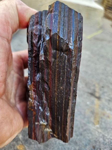 Tiger Iron rough rock TIR185