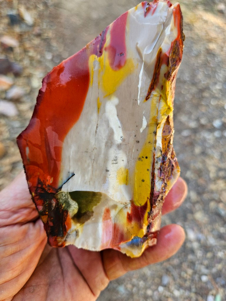 Mookaite rough.  MKR 303