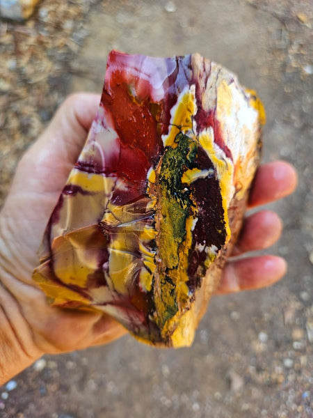 Mookaite rough.  MKR 304