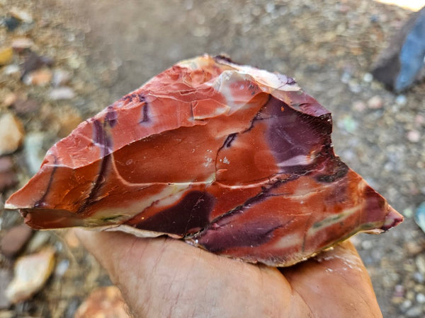 Mookaite rough.  MKR 305