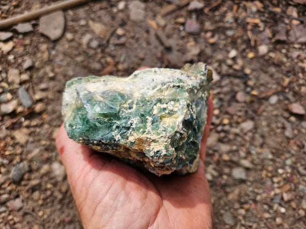 Green Opal  rough.  GOR 143