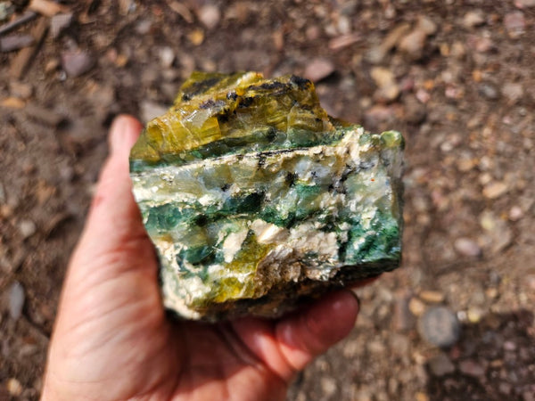 Green Opal  rough.  GOR 143