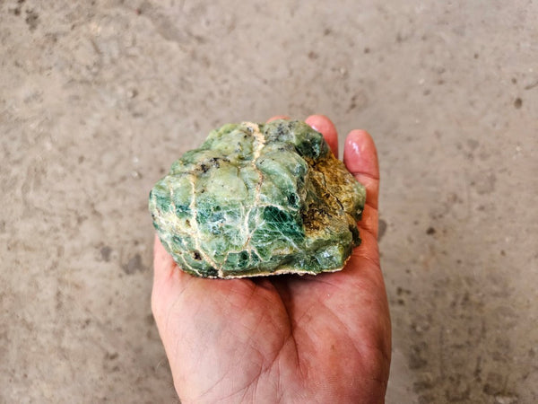 Green Opal  rough.  GOR 145