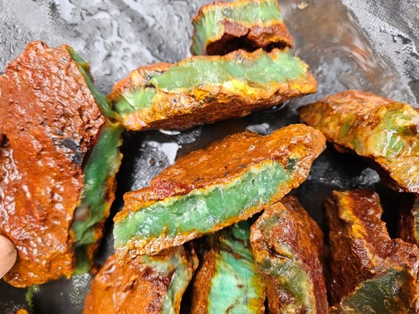 Chrysoprase rough.  CHR 212
