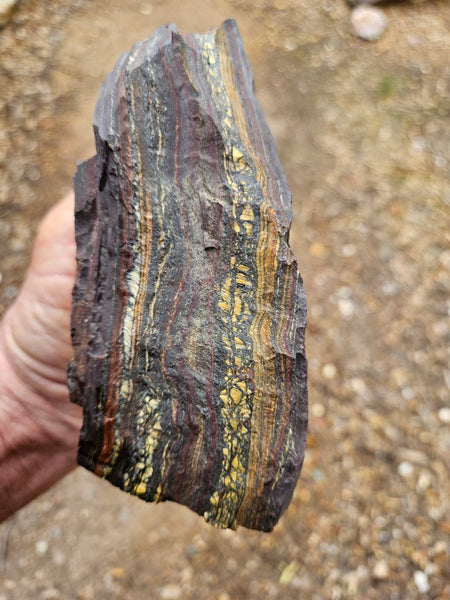 Tiger Iron rough rock TIR186