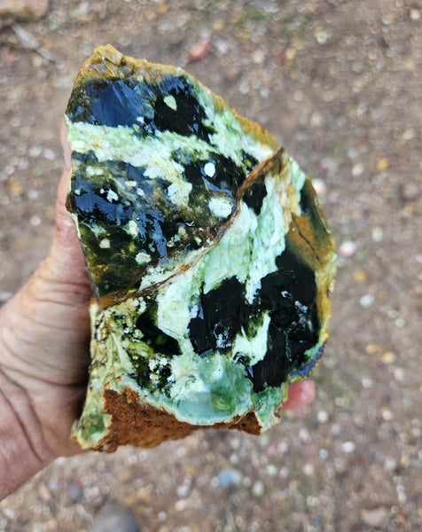 Rough Chrome Chalcedony CCR178