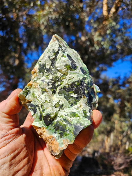 Rough Chrome Chalcedony CCR180