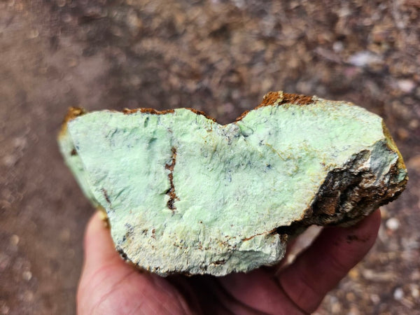 Lime magnesite rough.  LMR 132