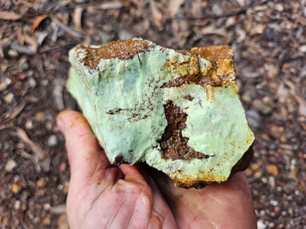 Lime magnesite rough.  LMR 132