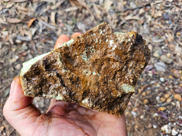 Lime magnesite rough.  LMR 132