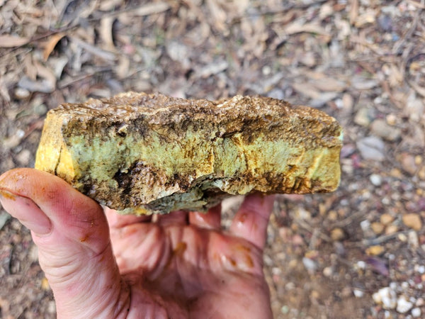 Lime magnesite rough.  LMR 132