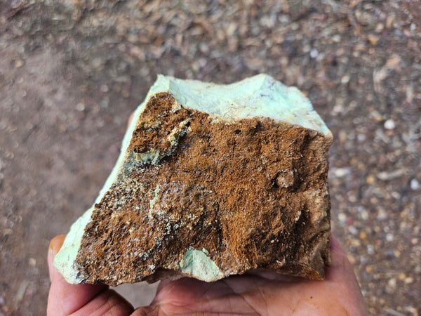 Lime magnesite rough.  LMR 133